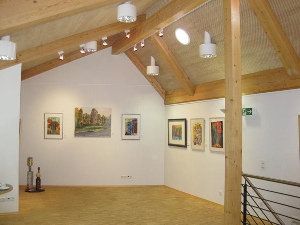 Ausstellung mit Gemälden von Topperzer
