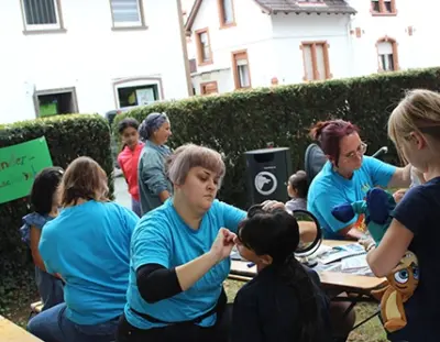 Kinderschminken und Tatoos