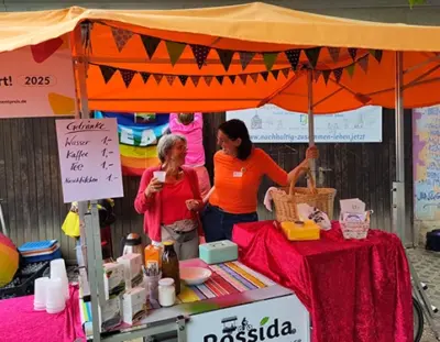 Rossidaaufbau beim Fest der Vielfalt